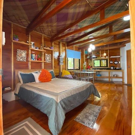 Chue&Larry'S Beachside Homestay Libagon Exteriér fotografie