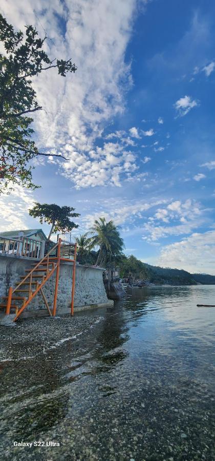 Chue&Larry'S Beachside Homestay Libagon Exteriér fotografie