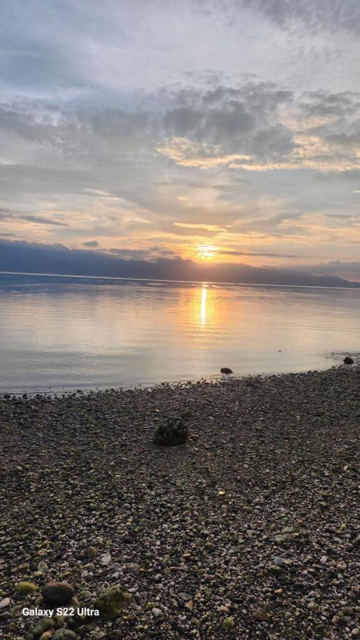 Chue&Larry'S Beachside Homestay Libagon Exteriér fotografie