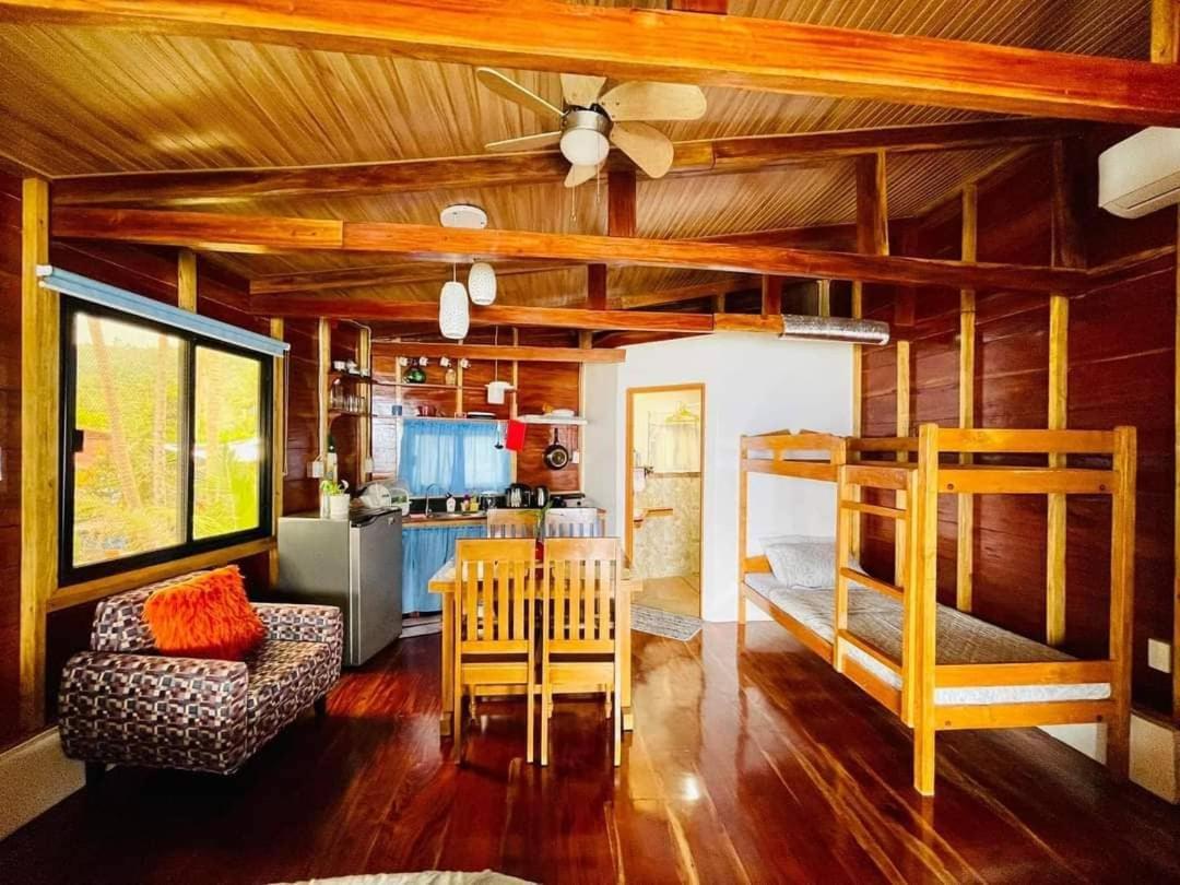 Chue&Larry'S Beachside Homestay Libagon Exteriér fotografie